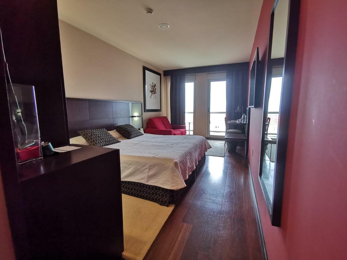 Hotel Royal Nayef à Portonovo Extérieur photo
